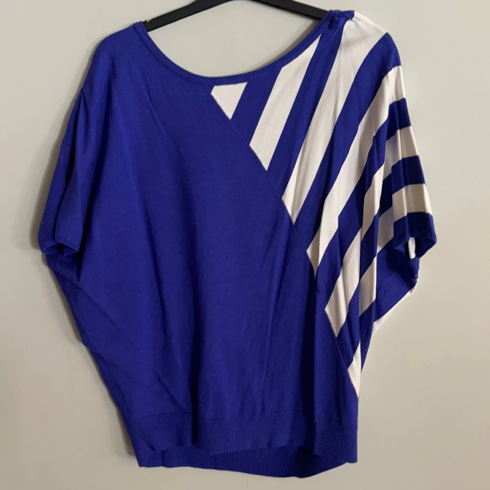 Chelsea & Theodore Dolman Sleeve Blouse New Emerald white new